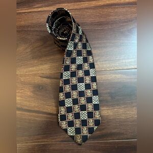 BROOKS BROTHERS Makers Sophisticated Checkered Tie in Black and Gold